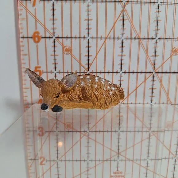AAA White Tailed Deer Fawn 2.5" Miniature Figurine Animal Brown PVC Baby - Picture 8 of 11